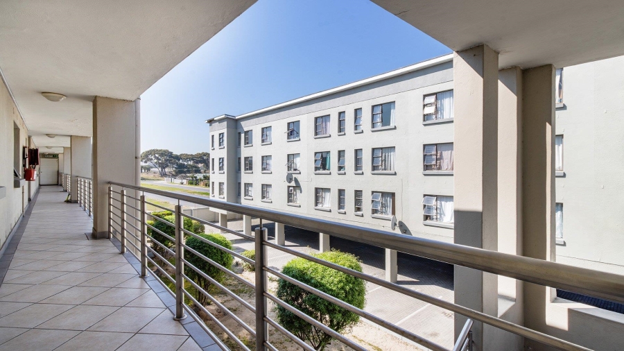 2 Bedroom Property for Sale in Klipkop Western Cape